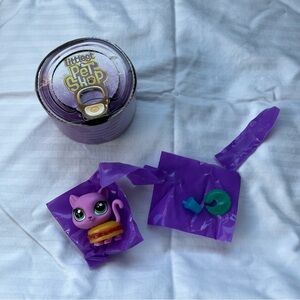 Littlest Pet Shop Hungry Pets Hamburger Purple Cat Special Edition Suprise LPS
